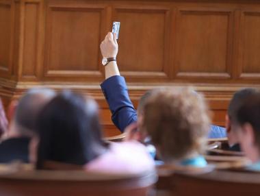 Официално се удължават сроковете за данъчни декларации и ГФО