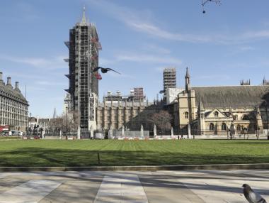 Великобритания обяви 3-седмично извънредно положение