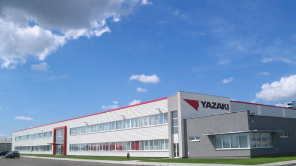 „Язаки“ спира производството в два от българските си заводи (обновена)