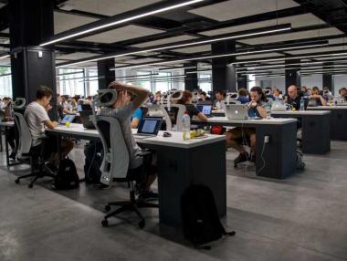 Безпрецедентните 3.3 млн. души в САЩ останаха без работа за една седмица