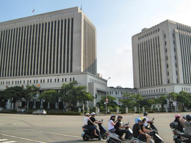 Китай направи най-голямото понижение на лихвите от 2015 г. насам