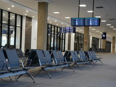 ЕС освобождава авиокомпаниите от задължението да поддържат летищни слотове