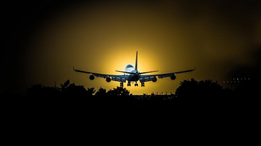 Сливането на авиокомпании може да е спасението за сектора в САЩ