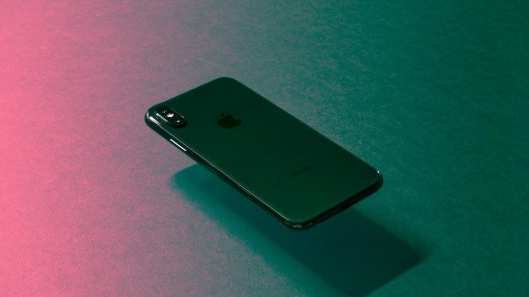 Apple може да покаже нов по-евтин iPhone до дни