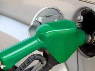 Барел петрол сега е по-евтин от пинта бира в Канада