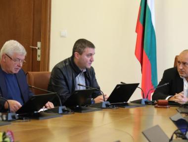 Правителството очаква 16% спад на износа и само 6% безработица през 2020 г.