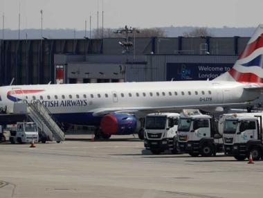 British Airways освобождава 32 хил. души персонал