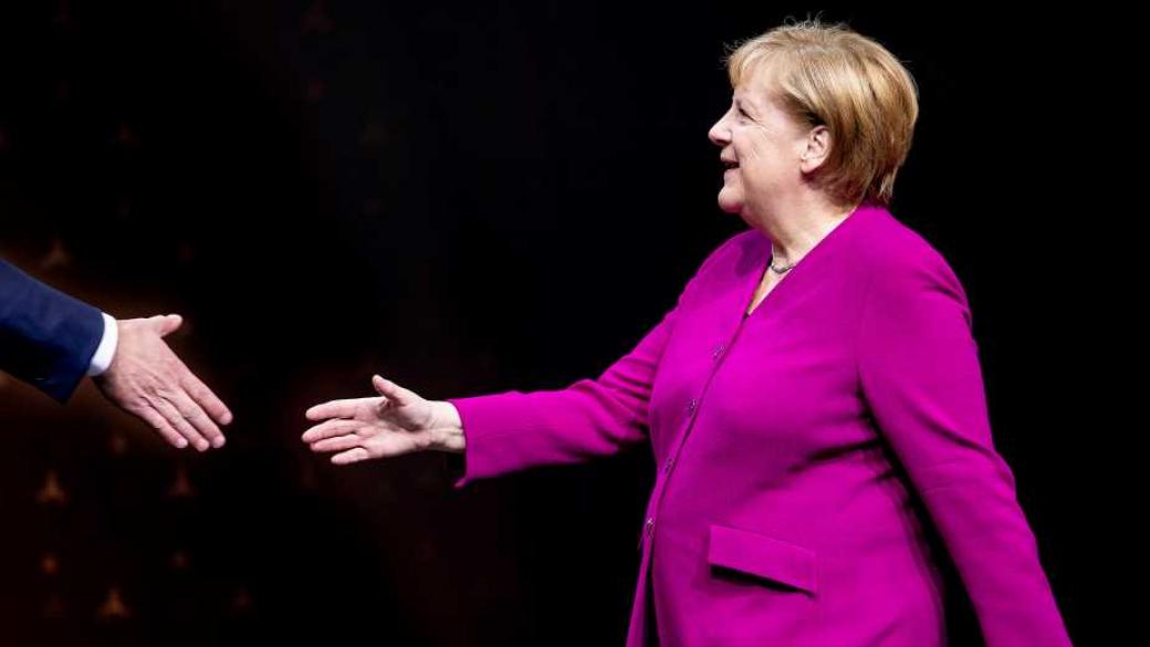 Германските автомобилни гиганти потърсиха спасение при Меркел