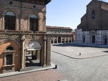 Коронавирусът доведе до рекордни сривове в услугите в цяла Европа