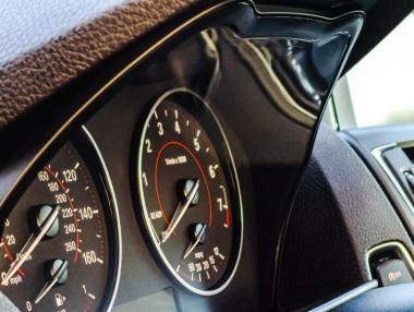 Автомобилни гиганти в “режим на оцеляване”