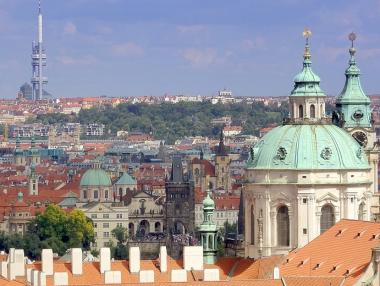 Прага се възползва от кризата и налага регулации за Airbnb