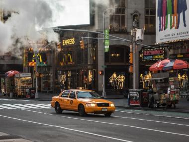 САЩ вече са в рецесия, показват предварителни проучвания