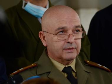 Мутафчийски настоява за задължително носене на маски на обществени места