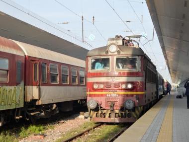 Само една компания прояви интерес към доставка на нови локомотиви за БДЖ