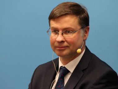 ЕК предоставя 3 млрд. евро помощ на 10 държави извън общността