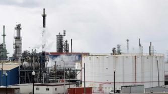 Цените на петрола скочиха заради заплахите на Тръмп срещу Иран