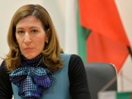 Ангелкова: Не воювам с бранша и не мисля за оставка