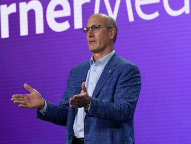 Рокада на върха в AT&T