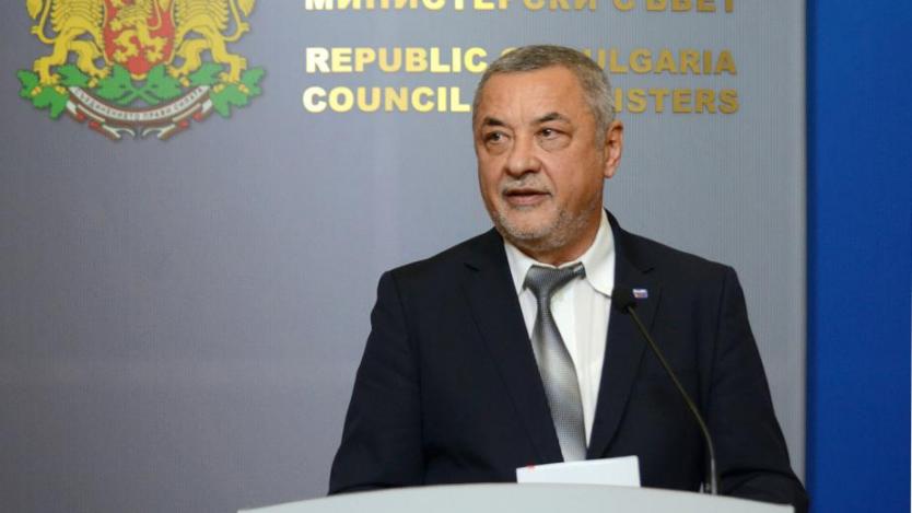 Валери Симеонов подкрепи законодателно Ангелкова за мерките в туризма