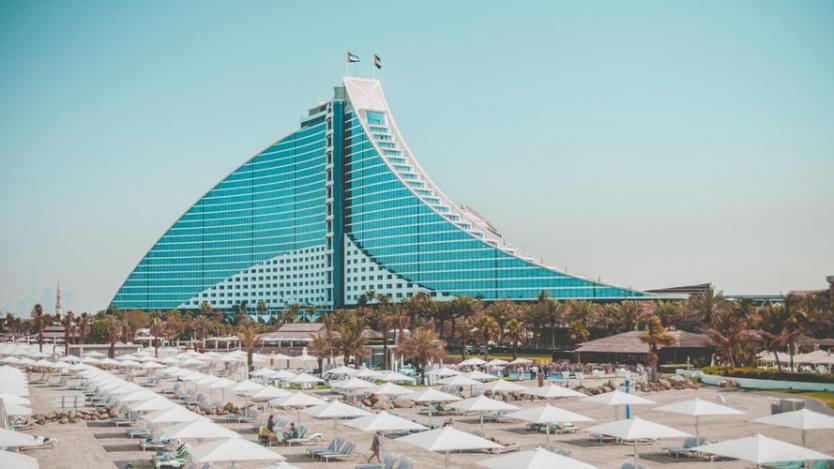 Дубай може да отвори за туристи от юли