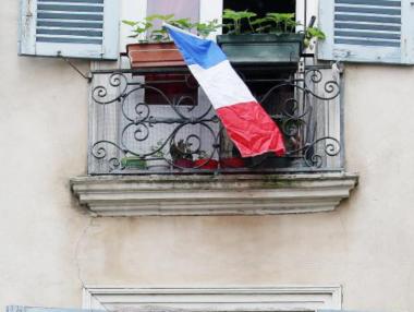 Франция обмисля да удължи извънредното положение до 24 юли