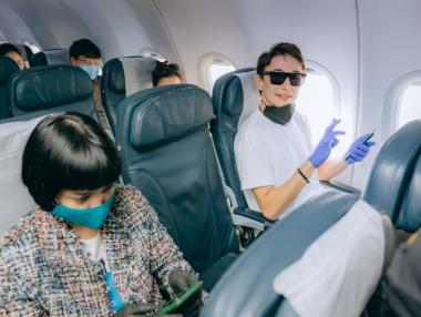 Маските може да станат задължителни в самолетите