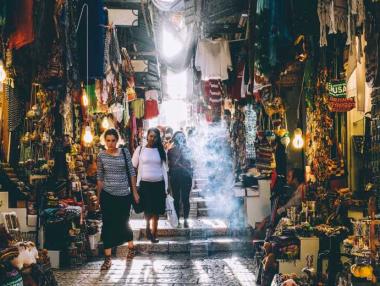 Турската инфлация се свива, докато търговията се срива