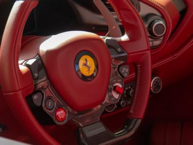 Коронавирусът натисна спирачките на Ferrari