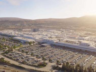 Мъск иска да пусне гигафабриката в Калифорния въпреки забраната