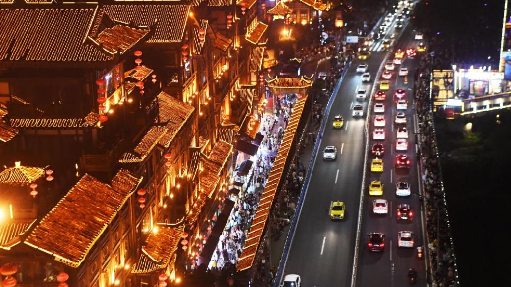 Продажбите на коли в Китай с първи ръст от 22 месеца