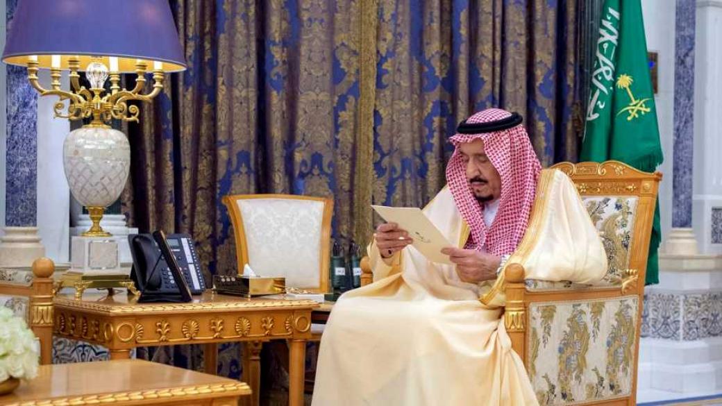 Саудитска Арабия съкращава още добива на петрол