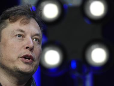 Готов да бъде арестуван, Мъск отвори фабриката във Фремонт