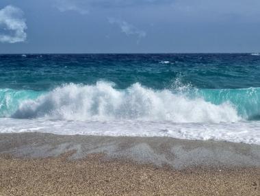 Държавата търси концесионери на плажовете „Поморие - юг“ и „Обзор - Мотела“
