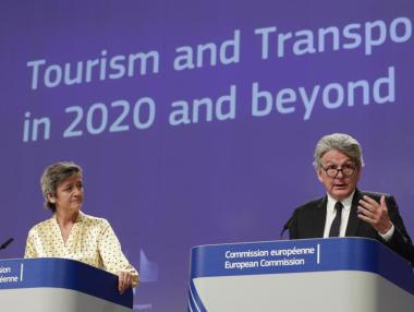 ЕК призова за връщане на свободното пътуване