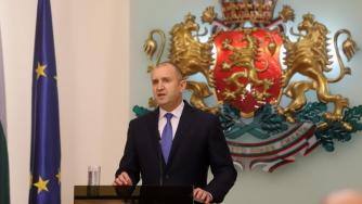 Румен Радев оспорва в КС безсрочността на извънредната обстановка