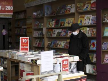 Американците са свили с 40% плащанията с кредитни карти