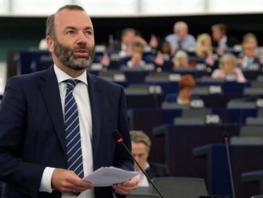 Вебер: ЕС трябва да забрани на Китай „шопинга“ на европейски фирми