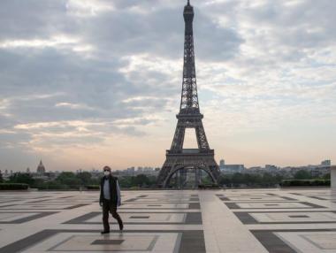 Учени предлагат план 50/30 за блокиращи мерки срещу коронавируса