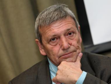 Красен Станчев: Не може да се съкращават приходи, без да се намаляват разходи