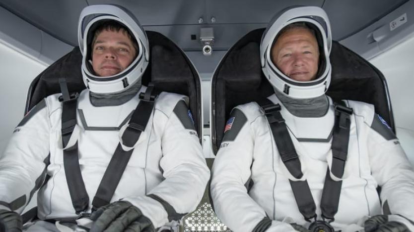 Какви заплати получават астронавтите на НАСА, които изследват космоса