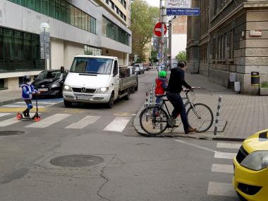 Извънредната ситуация сви приходите на общините с над 40%