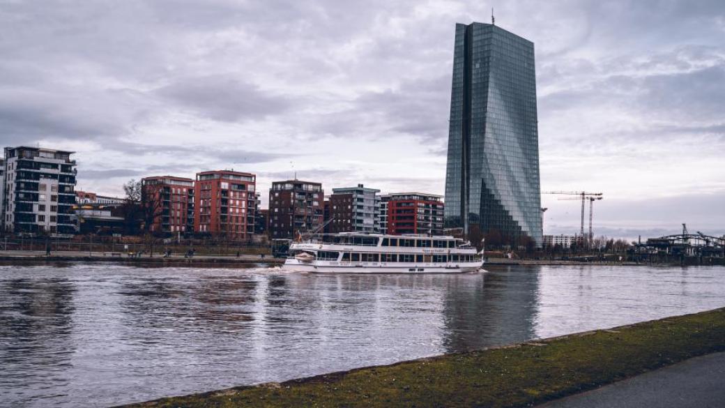 ЕЦБ очерта мрачен сценарий за банките в Еврозоната