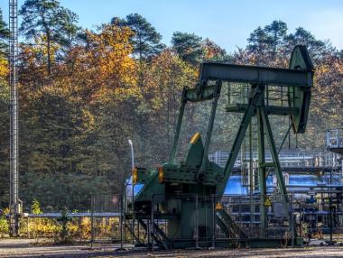 Руският нефт Urals загуби над 40% от стойнотта си от януари