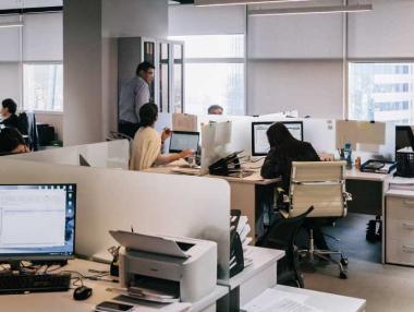 Стимулите за реализация в България се отлагат за догодина