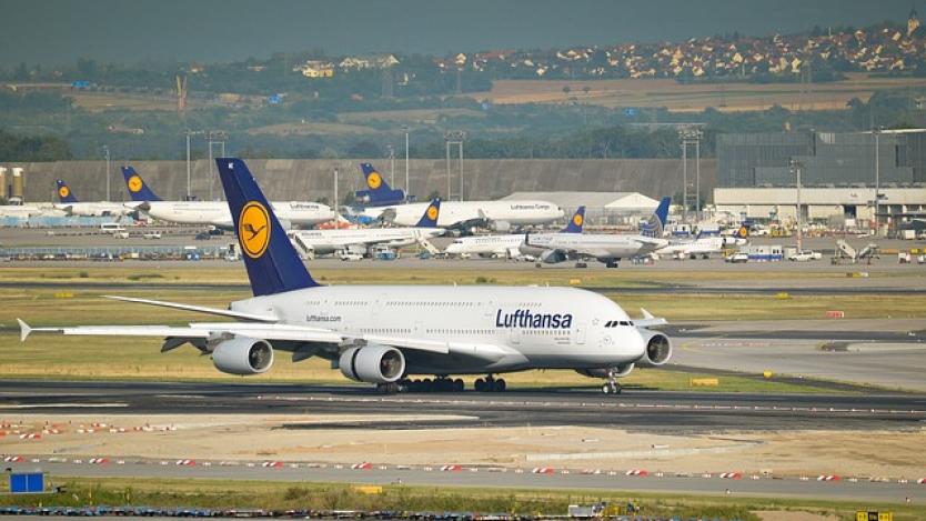 Lufthansa отчита загуба от €2.1 млрд. заради пандемията