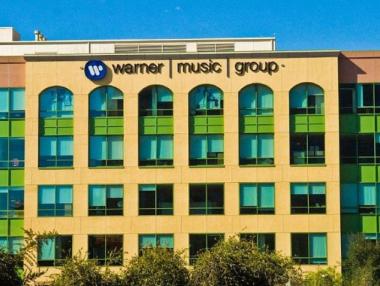 Warner Music направи най-голямото публично предлагане за годината