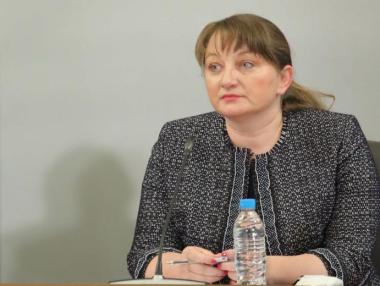 Сачева не очаква трусове при безработицата в следващите месеци