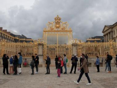 Френската икономика ще се върне на нивата преди кризата едва през 2022 г.