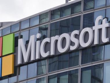 И Microsoft отказа на полицията технологии за лицево разпознаване