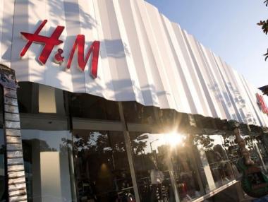 Пандемията сви наполовина продажбите на H&M за тримесечието